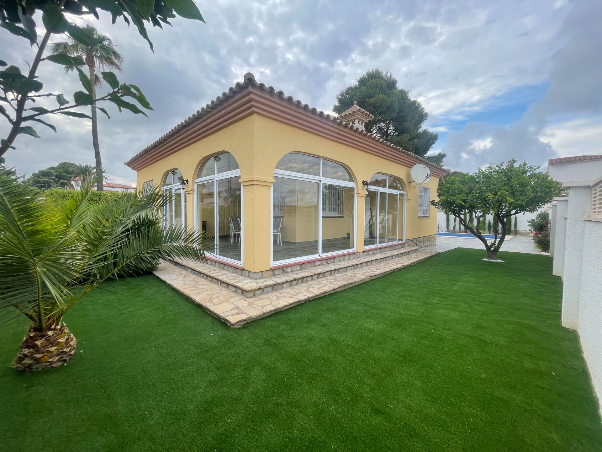 Casa o chalet independiente en venta en Centro - Image 1